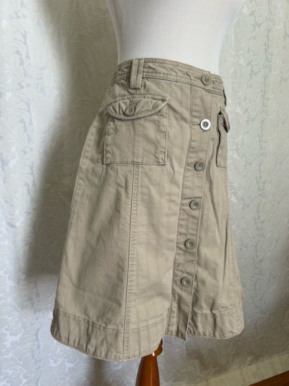 Button-Front Cargo Pocket A-Line Skirt in Tan